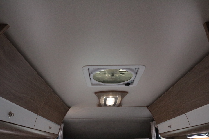 キャンピングカー キャブコン ｶﾑﾛｰﾄﾞ 東和 ﾓﾋﾞｰDC ｴｱｺﾝ　FF