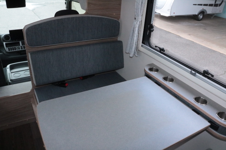 キャンピングカー キャブコン ｶﾑﾛｰﾄﾞ 東和 ﾓﾋﾞｰDC ｴｱｺﾝ　FF