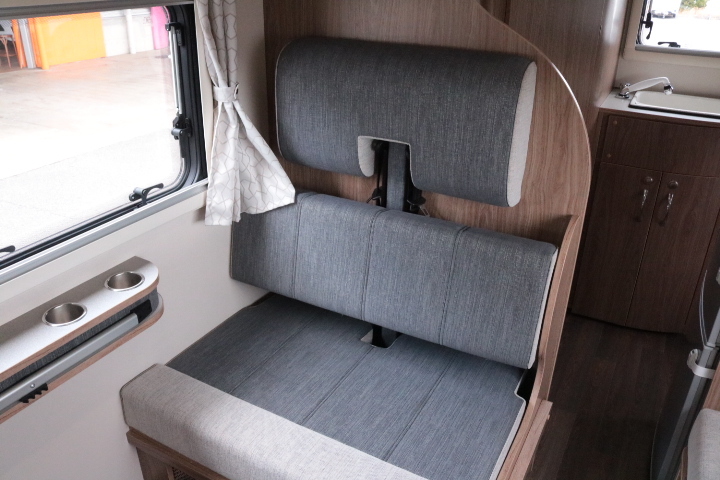 キャンピングカー キャブコン ｶﾑﾛｰﾄﾞ 東和 ﾓﾋﾞｰDC ｴｱｺﾝ　FF