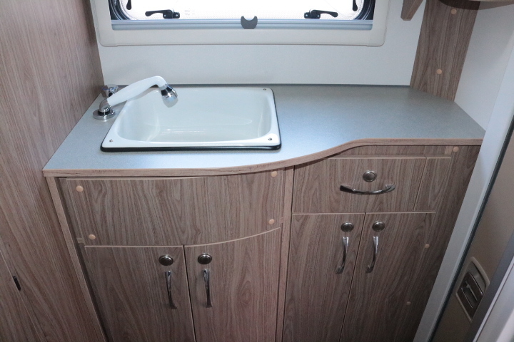 キャンピングカー キャブコン ｶﾑﾛｰﾄﾞ 東和 ﾓﾋﾞｰDC ｴｱｺﾝ　FF