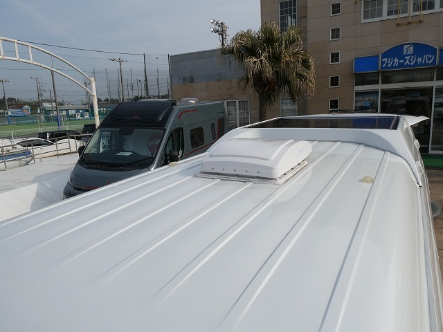 キャンピングカー バンコン ﾄｲﾌｧｸﾄﾘｰ　ｺﾙﾄﾞﾊﾞｸﾙｰｽﾞ　4WD　軽油　家AC