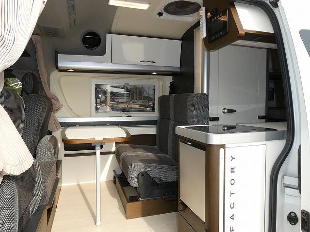 キャンピングカー バンコン ﾄｲﾌｧｸﾄﾘｰ　ｺﾙﾄﾞﾊﾞｸﾙｰｽﾞ　4WD　軽油　家AC