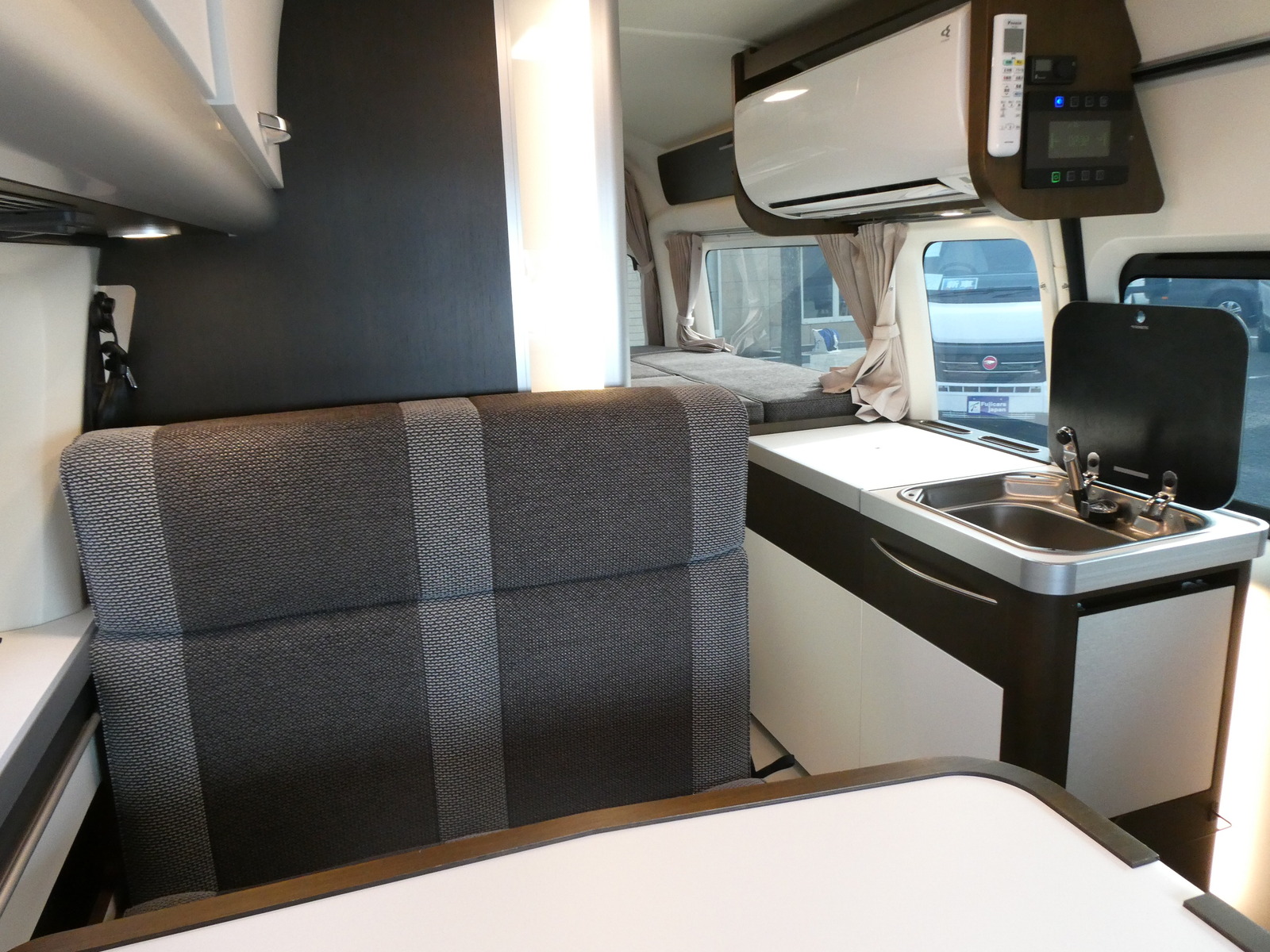 キャンピングカー バンコン ﾄｲﾌｧｸﾄﾘｰ　ｺﾙﾄﾞﾊﾞｸﾙｰｽﾞ　4WD　軽油　家AC