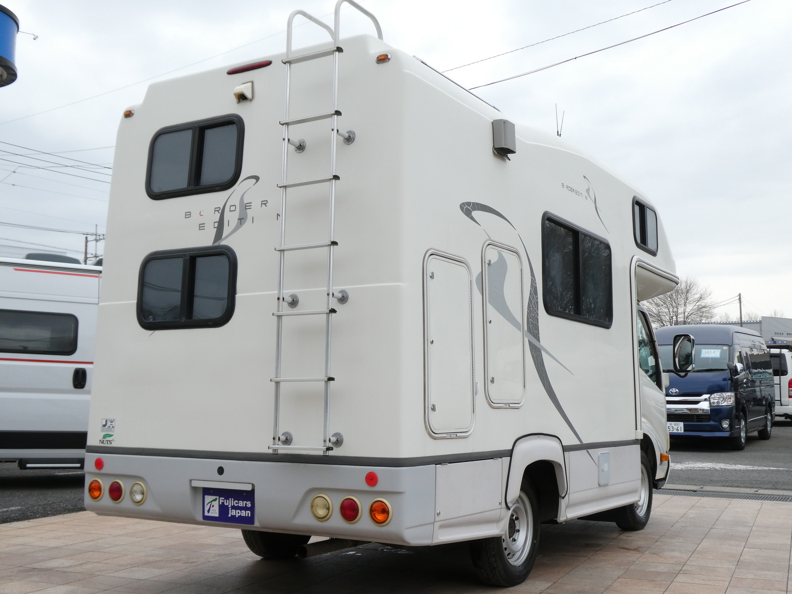 キャンピングカー キャブコン ﾅｯﾂRV　ｸﾚｿﾝﾎﾞｰﾀﾞｰ　FFﾋｰﾀｰ　ｿｰﾗｰﾊﾟﾈﾙ