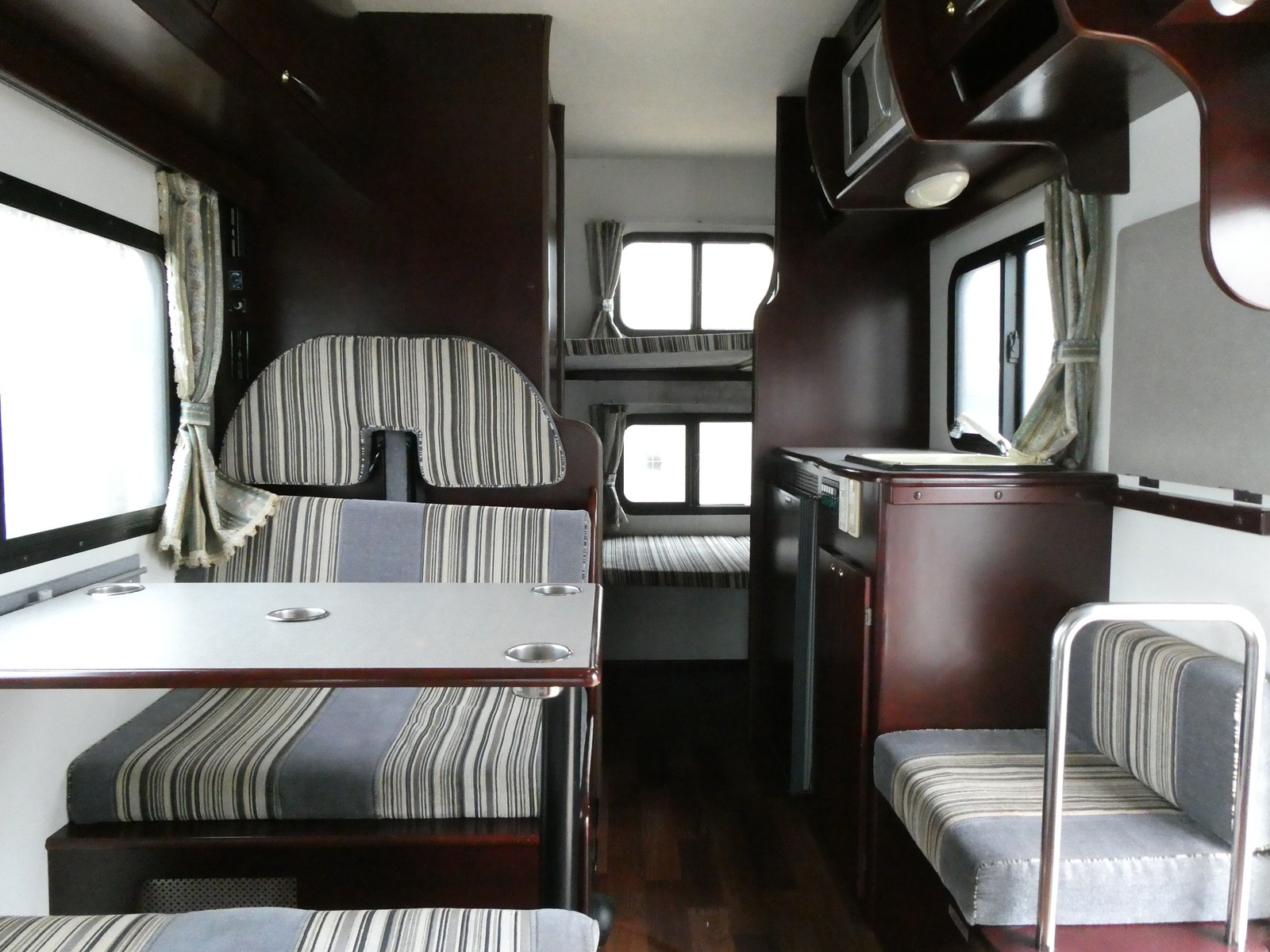 キャンピングカー キャブコン ﾅｯﾂRV　ｸﾚｿﾝﾎﾞｰﾀﾞｰ　FFﾋｰﾀｰ　ｿｰﾗｰﾊﾟﾈﾙ