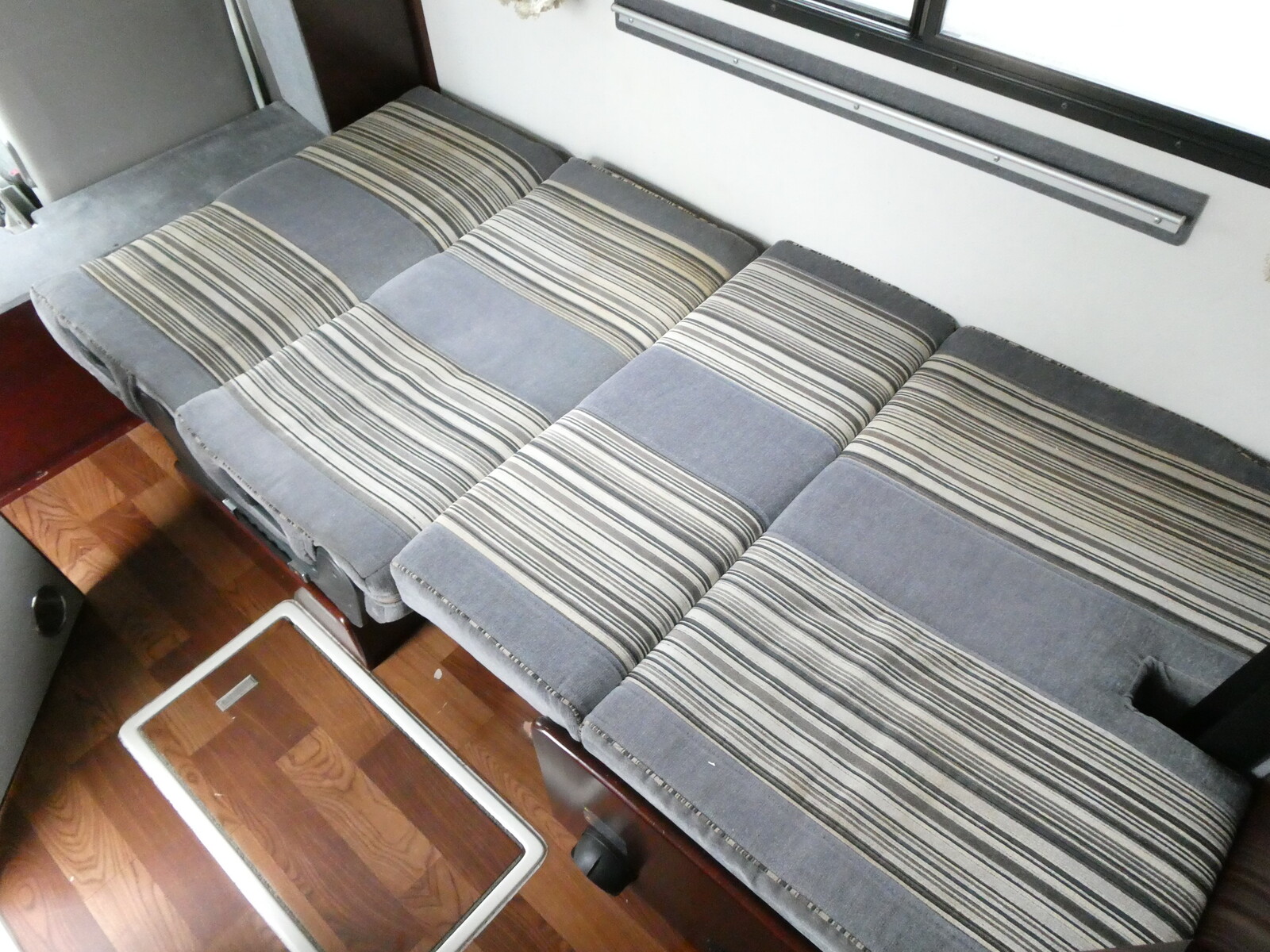 キャンピングカー キャブコン ﾅｯﾂRV　ｸﾚｿﾝﾎﾞｰﾀﾞｰ　FFﾋｰﾀｰ　ｿｰﾗｰﾊﾟﾈﾙ