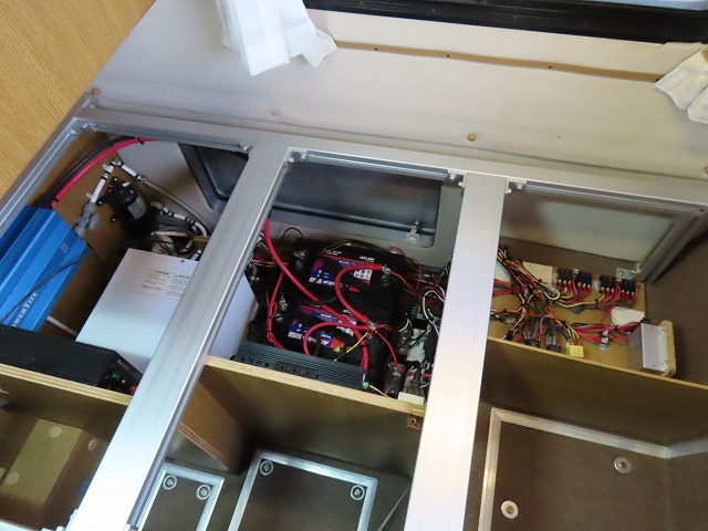 キャンピングカー バスコン ﾘｴｯｾ RVﾗﾝﾄﾞ ﾗﾝﾄﾞﾎｰﾑ ﾙｰﾌAC 発電機