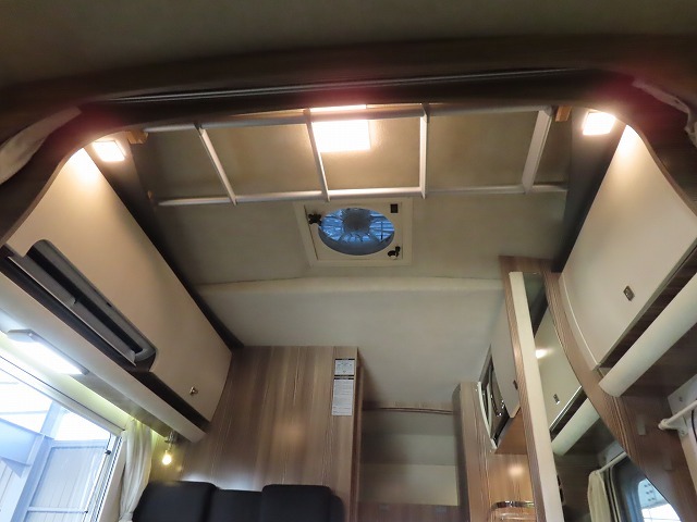 キャンピングカー キャブコン ｶﾑﾛｰﾄﾞ ﾊﾞﾝﾃｯｸ ｼﾞﾙ520 家庭用ｴｱｺﾝ