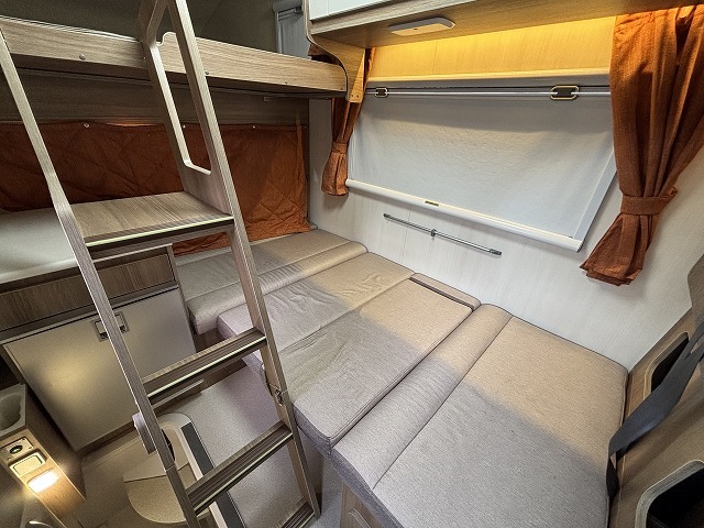 キャンピングカー キャブコン ｶﾑﾛｰﾄﾞ ｷｬﾝﾊﾟｰ厚木 ﾊﾟﾋﾟｰ480 4WD