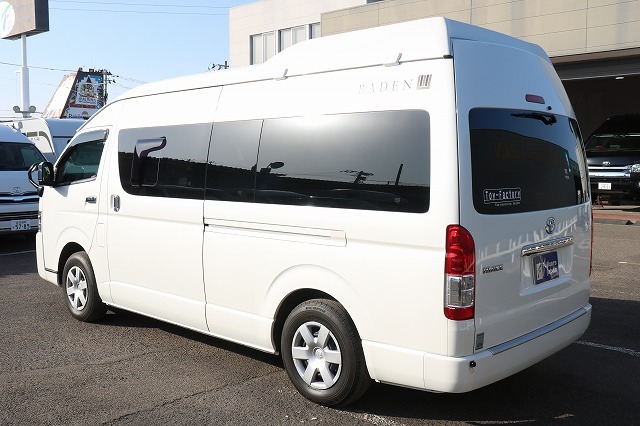 キャンピングカー バンコン ﾊｲｴｰｽ ﾄｲﾌｧｸﾄﾘｰ ﾊﾞｰﾃﾞﾝ 4WD家庭用AC