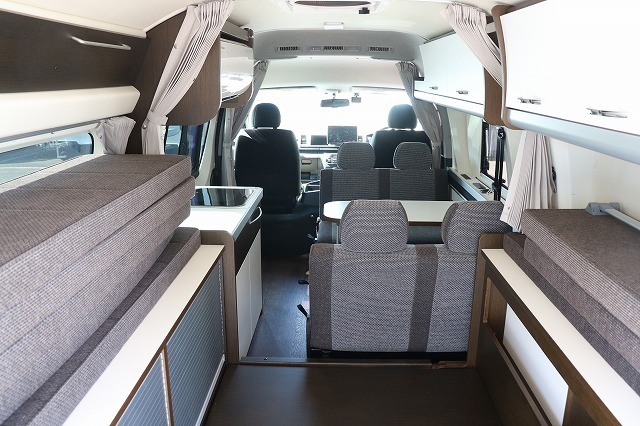 キャンピングカー バンコン ﾊｲｴｰｽ ﾄｲﾌｧｸﾄﾘｰ ﾊﾞｰﾃﾞﾝ 4WD家庭用AC