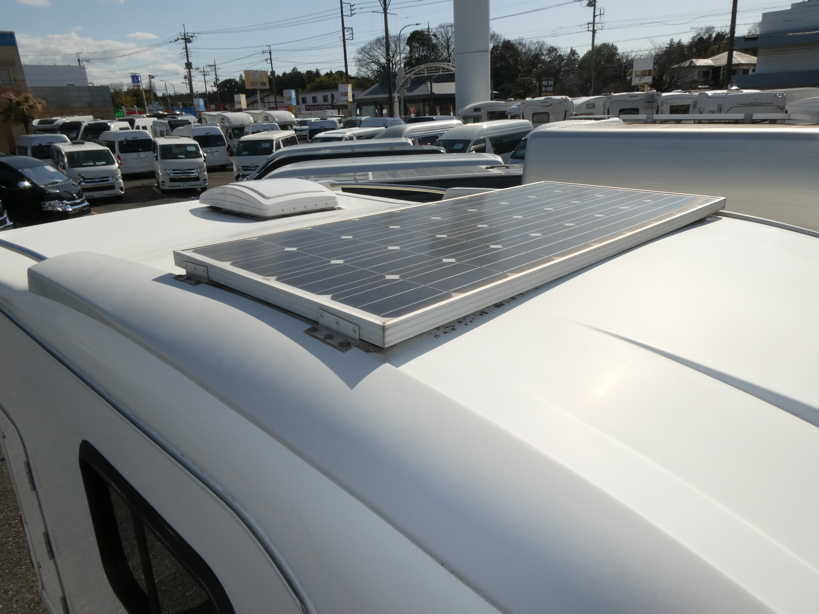 キャンピングカー NV200 AtoZ　ｱﾙﾌｧ　FFﾋｰﾀｰ　ｿｰﾗｰ　ﾏｯｸｽﾌｧﾝ