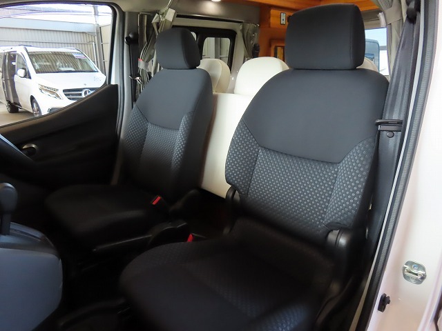 キャンピングカー バンコン NV200ﾊﾞﾈｯﾄ ﾀｺｽ NVｼﾞｬｯｸ