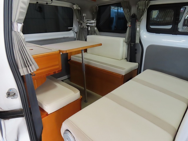 キャンピングカー バンコン NV200ﾊﾞﾈｯﾄ ﾀｺｽ NVｼﾞｬｯｸ