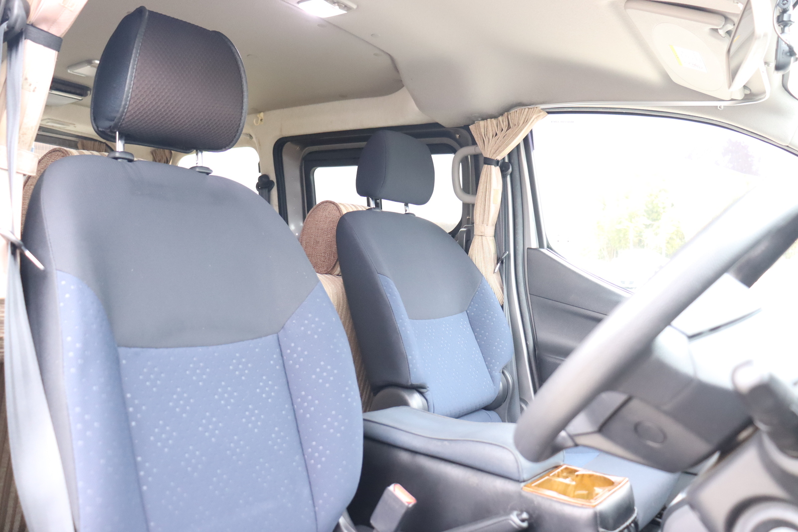 キャンピングカー バンコン NV200ﾊﾞﾈｯﾄ ｷｬﾝﾊﾟｰｱｼｽﾄ製ｷｬﾝﾋﾟﾝｸﾞ