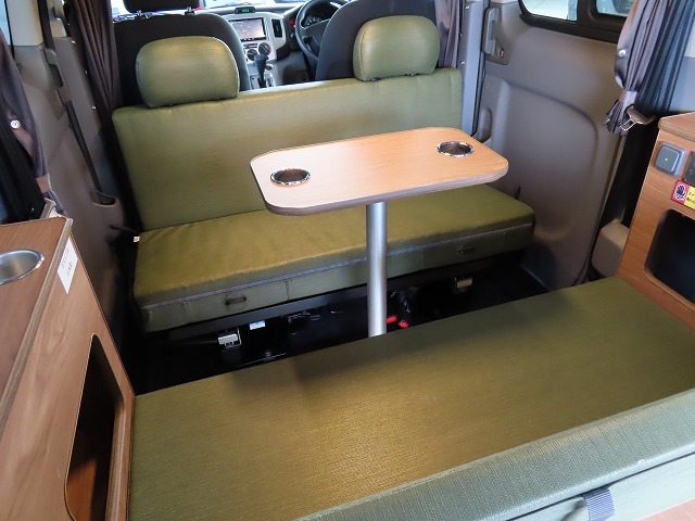 キャンピングカー バンコン NV200ﾊﾞﾈｯﾄ FOCS ﾙｿ