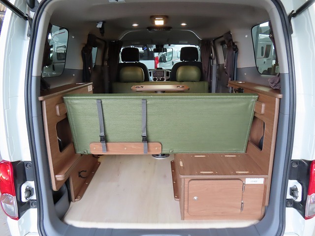 キャンピングカー バンコン NV200ﾊﾞﾈｯﾄ FOCS ﾙｿ