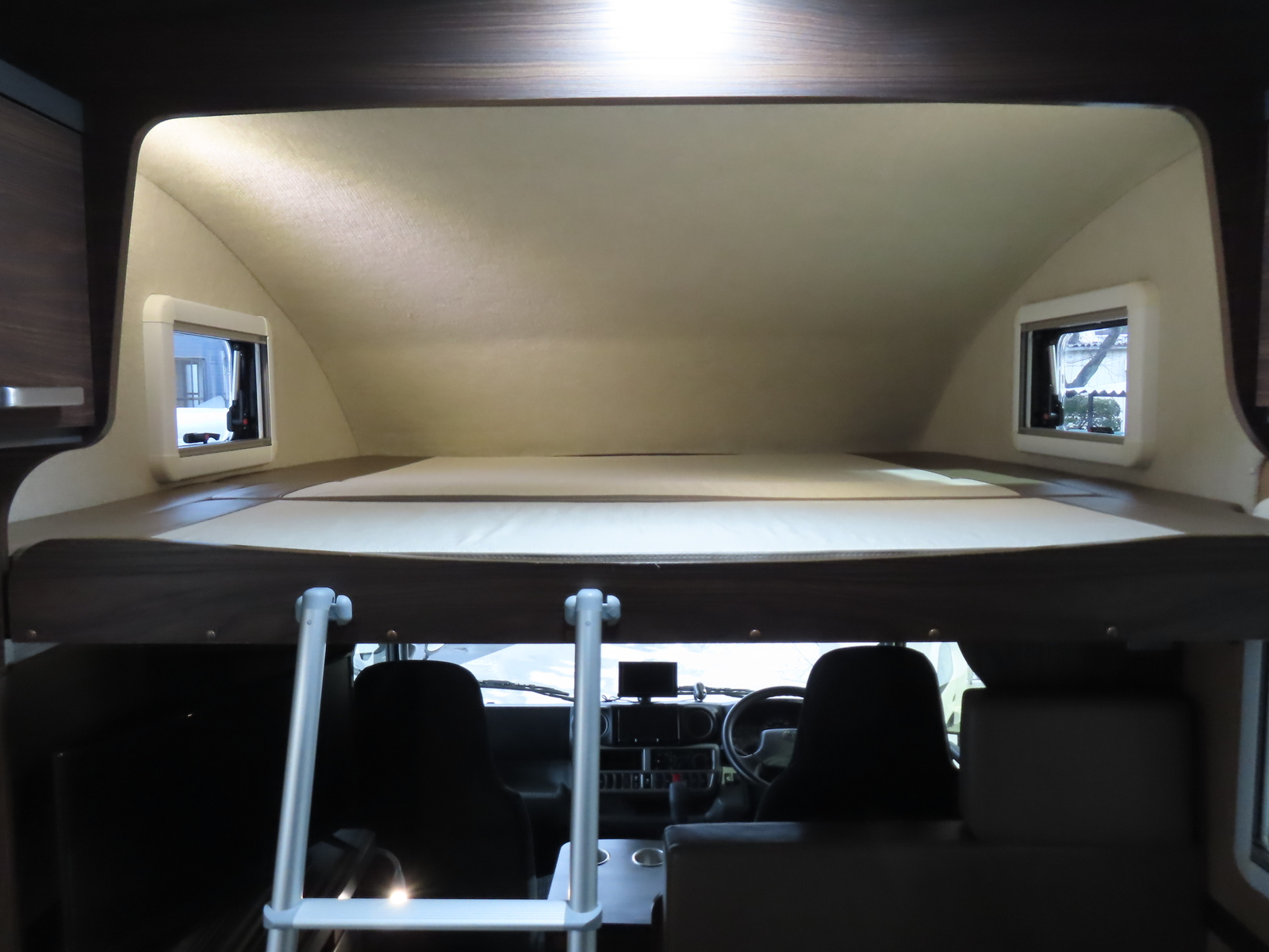 キャンピングカー キャブコン ｶﾑﾛｰﾄﾞ ﾊﾞﾝﾃｯｸ ｺﾙﾄﾞﾊﾞﾝｸｽS 4WD