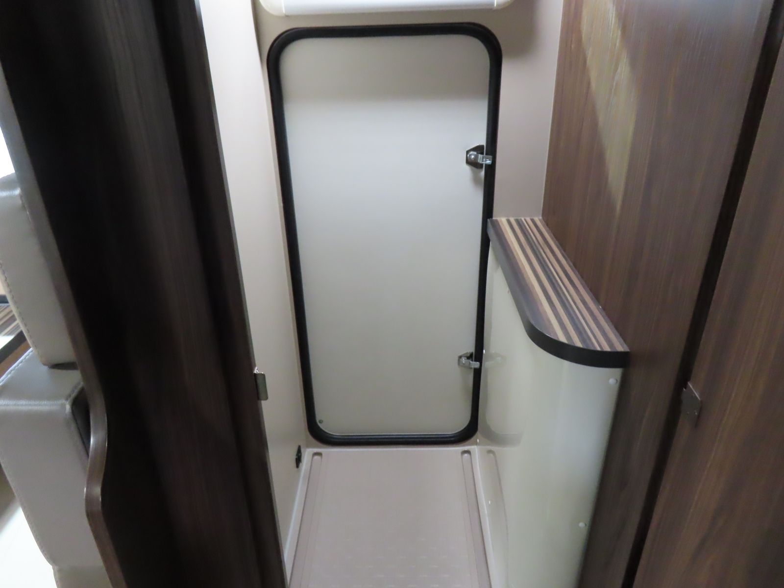 キャンピングカー キャブコン ｶﾑﾛｰﾄﾞ ﾊﾞﾝﾃｯｸ ｺﾙﾄﾞﾊﾞﾝｸｽS 4WD