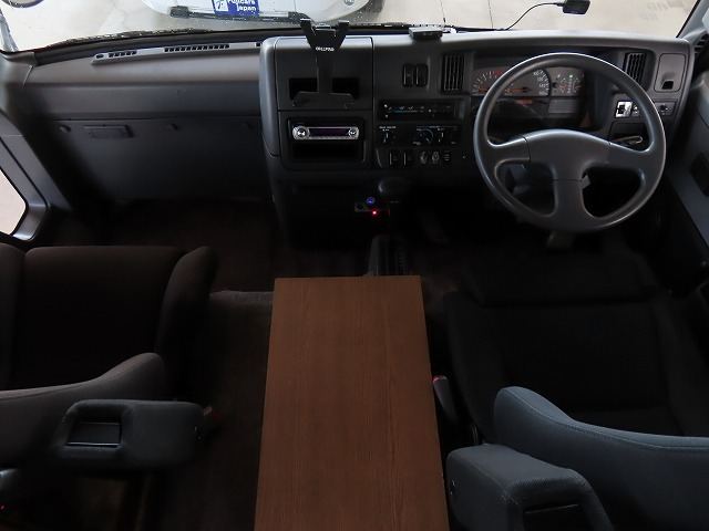 キャンピングカー バスコン ｼﾋﾞﾘｱﾝ ﾃｯﾂRV製ｵﾘｼﾞﾅﾙ　家庭用ｴｱｺﾝ