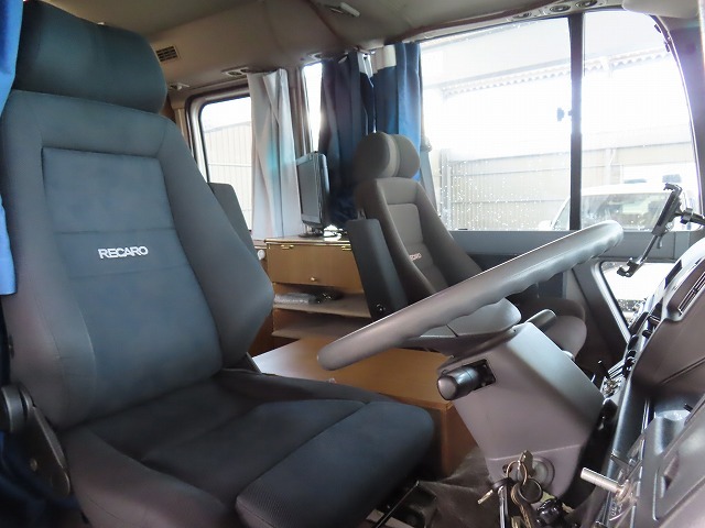 キャンピングカー バスコン ｼﾋﾞﾘｱﾝ ﾃｯﾂRV製ｵﾘｼﾞﾅﾙ　家庭用ｴｱｺﾝ