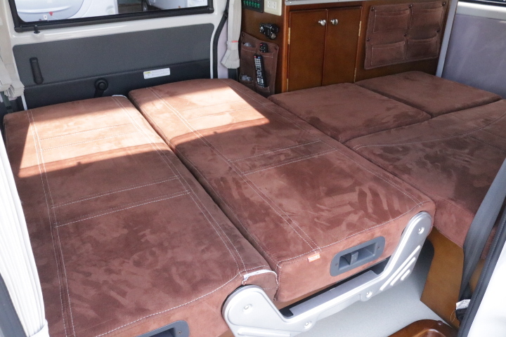キャンピングカー バンコン ﾀｳﾝｴｰｽ ﾀｺｽ ﾊﾅｲﾌﾞ 4WD　ﾎﾟｯﾌﾟｱｯﾌﾟ