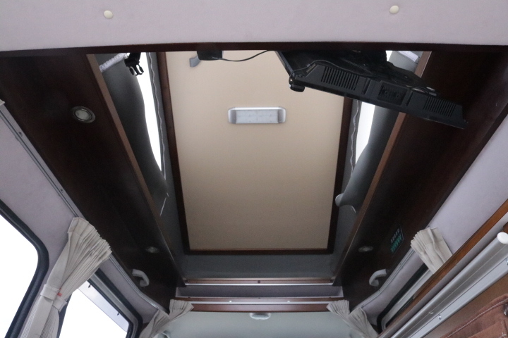 キャンピングカー バンコン ﾀｳﾝｴｰｽ ﾀｺｽ ﾊﾅｲﾌﾞ 4WD　ﾎﾟｯﾌﾟｱｯﾌﾟ