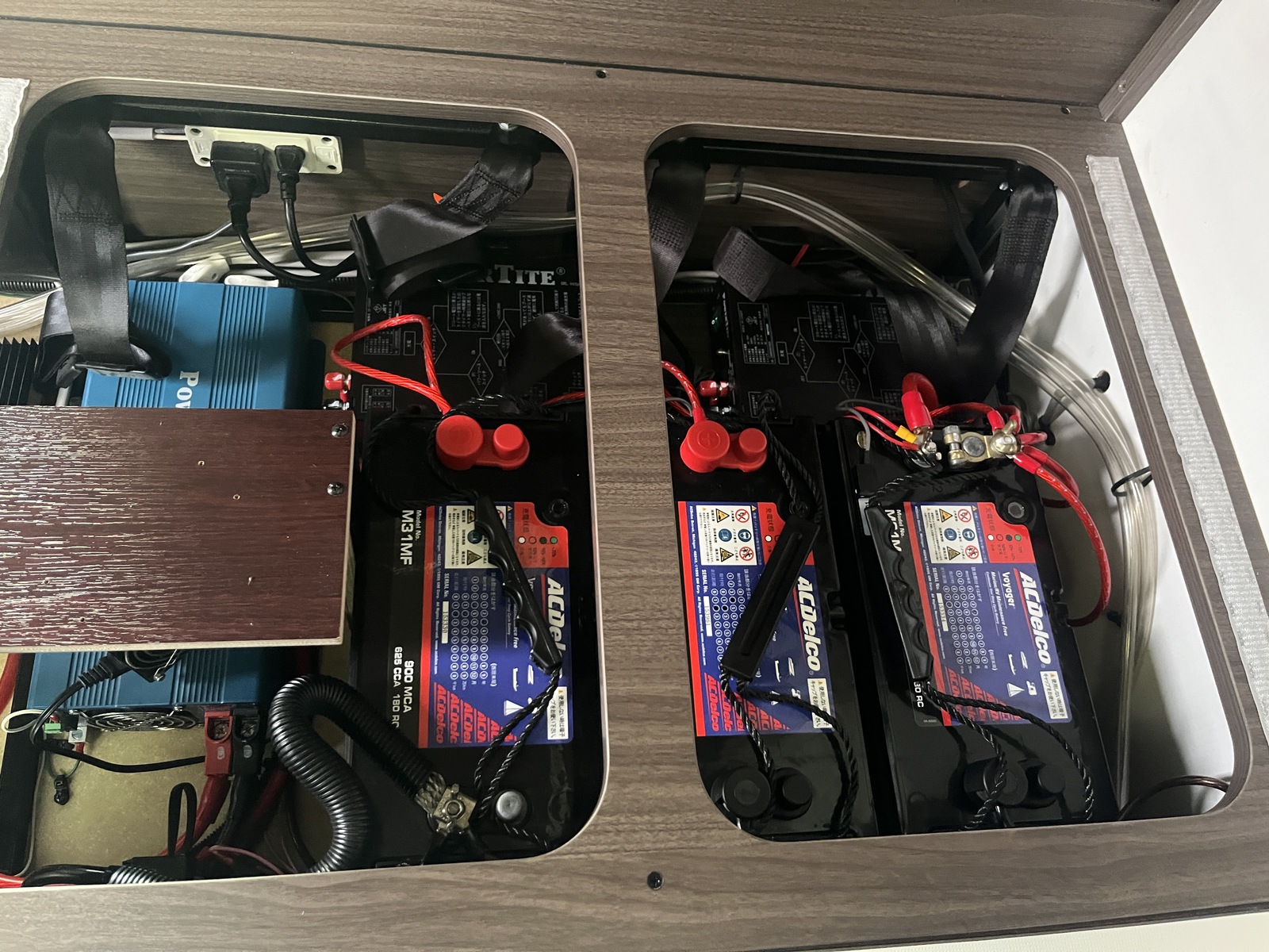 キャンピングカー キャブコン ﾅｯﾂRV ｸﾚｱ5.3Zｴﾎﾞ 4WD 1ｵｰﾅｰ