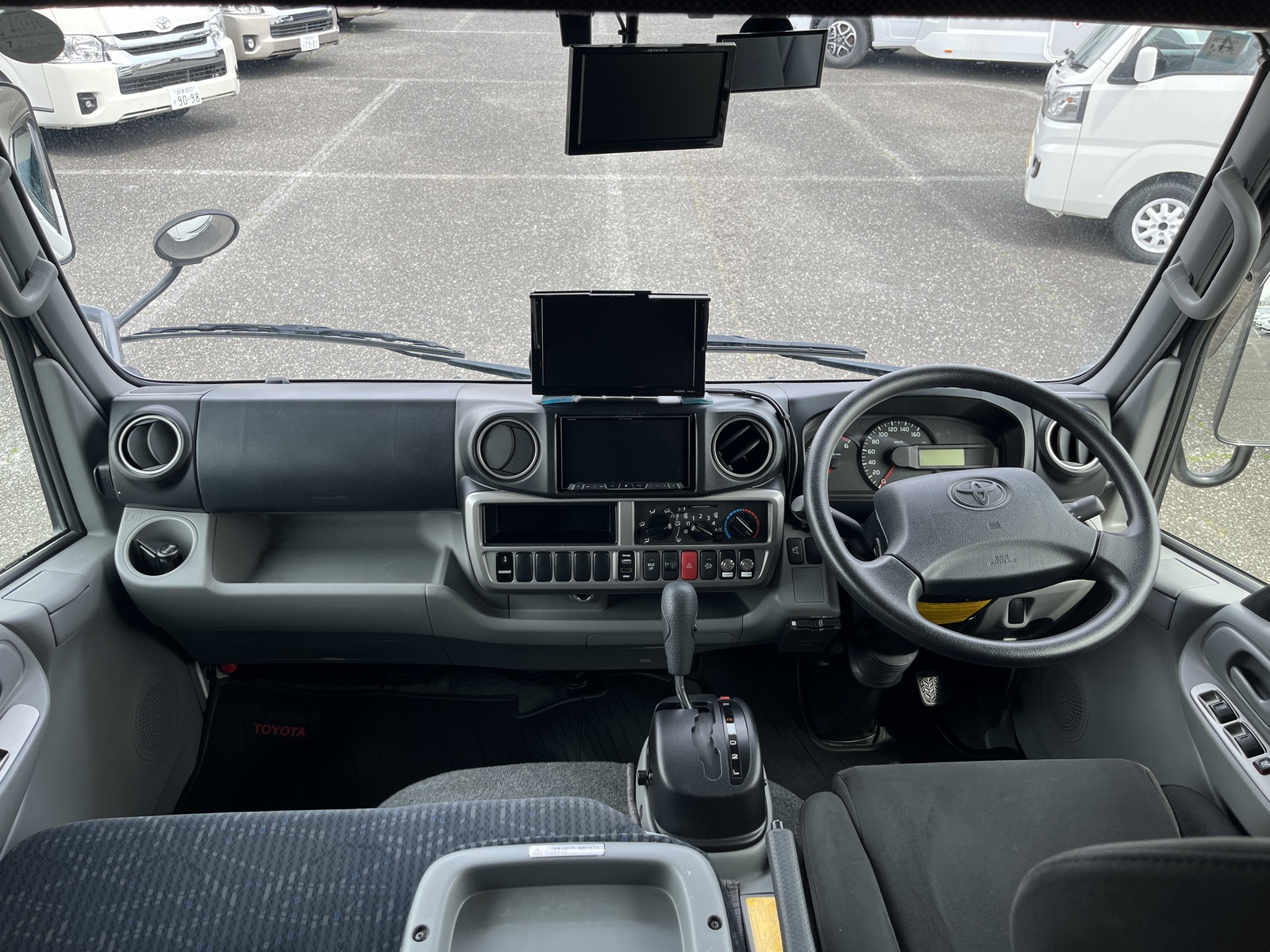 キャンピングカー キャブコン ﾅｯﾂRV ｸﾚｱ5.3Zｴﾎﾞ 4WD 1ｵｰﾅｰ