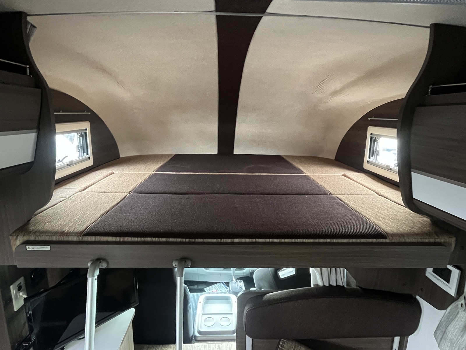 キャンピングカー キャブコン ﾅｯﾂRV ｸﾚｱ5.3Zｴﾎﾞ 4WD 1ｵｰﾅｰ