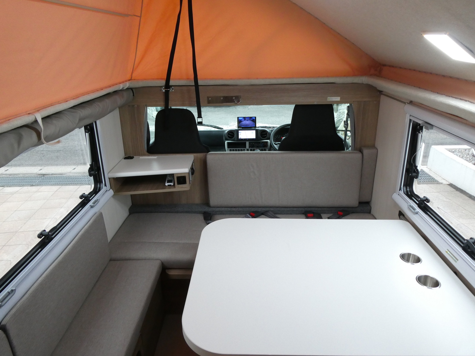 キャンピングカー キャブコン ｷｬﾝﾊﾟｰ厚木　ﾊﾟﾋﾟｰ210　家AC　ﾎﾟｯﾌﾟｱｯﾌﾟ