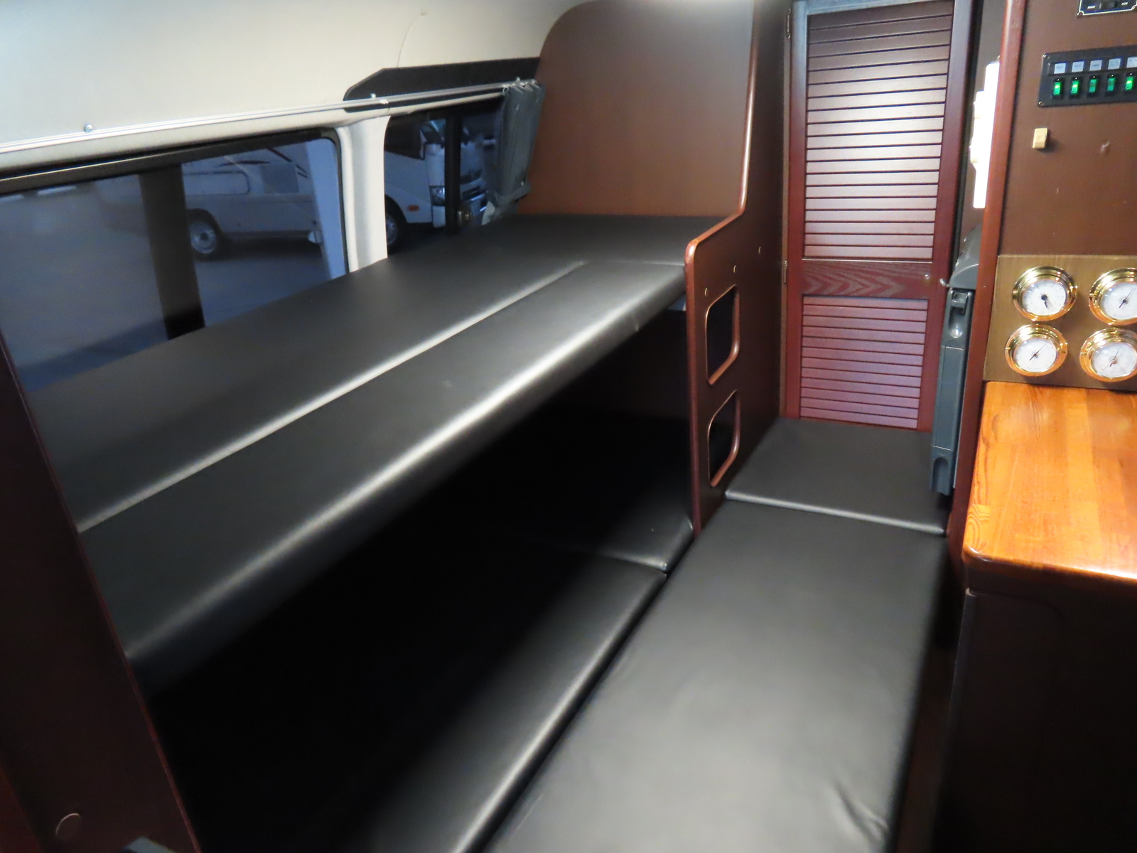 キャンピングカー バンコン ﾊｲｴｰｽ OMC 北斗　FFﾋｰﾀｰ