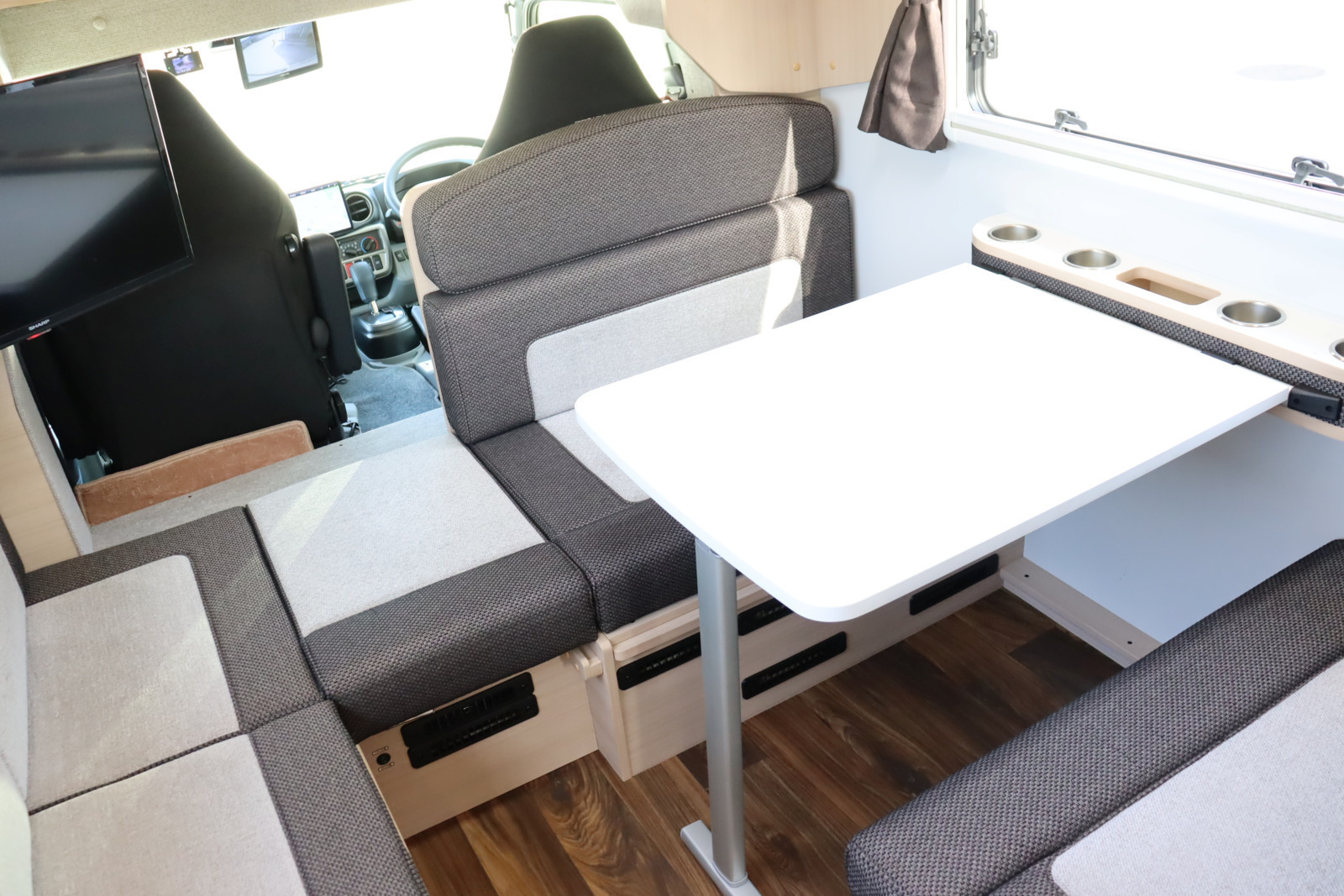 キャンピングカー キャブコン ｶﾑﾛｰﾄﾞ ﾅｯﾂRV ｱﾚｯﾀRE ｴﾎﾞⅢ 4WD