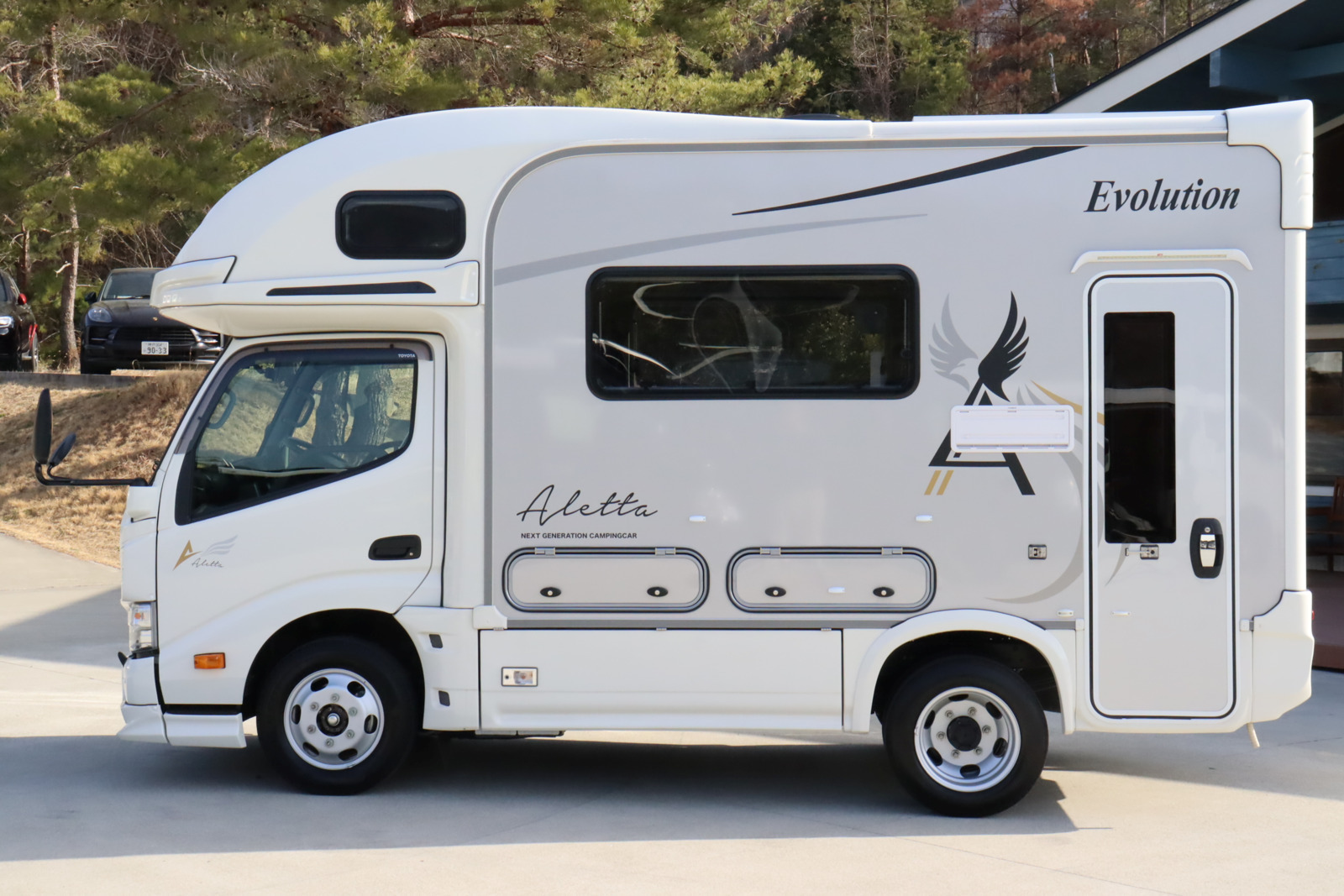 キャンピングカー キャブコン ｶﾑﾛｰﾄﾞ ﾅｯﾂRV ｱﾚｯﾀRE ｴﾎﾞⅢ 4WD