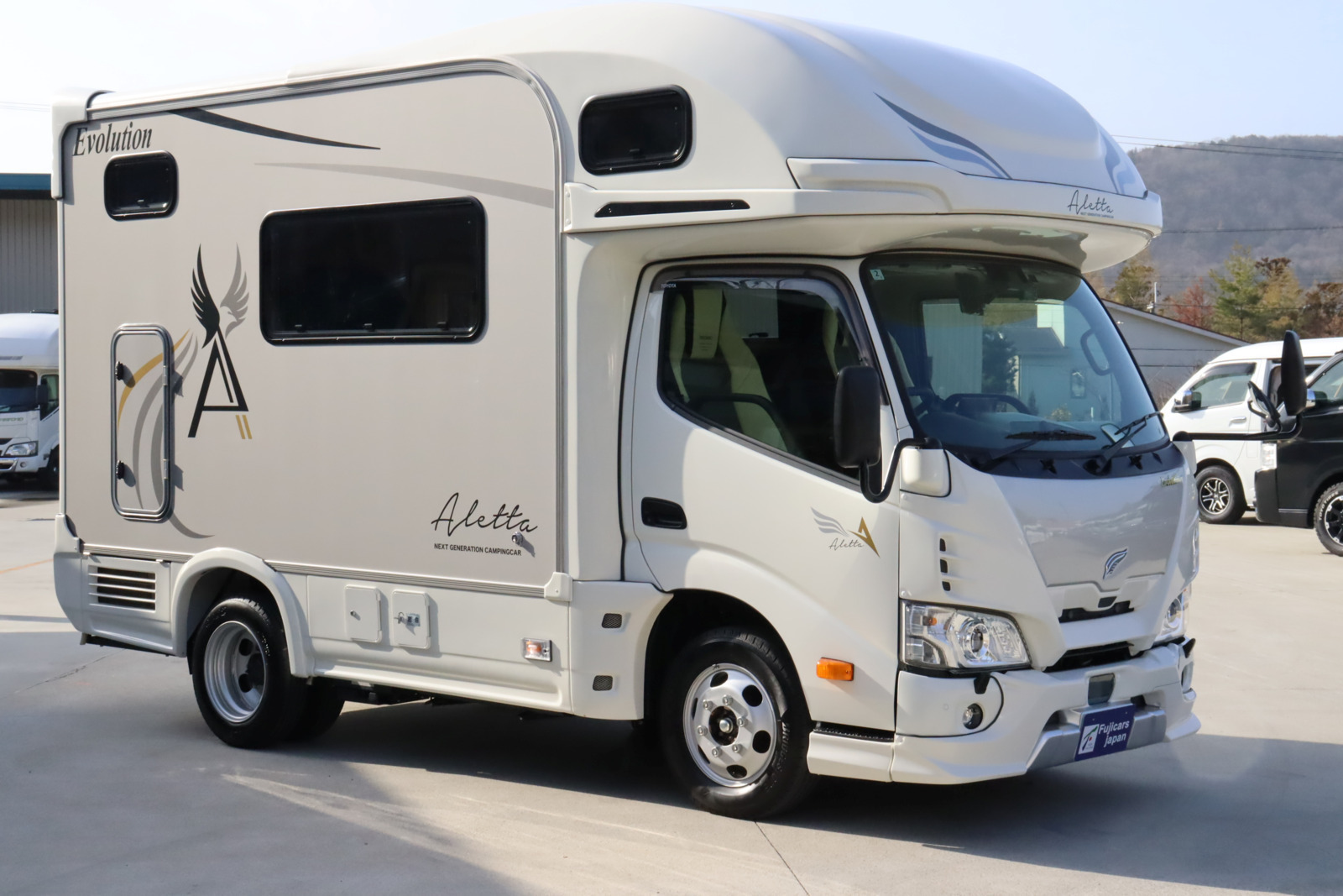 キャンピングカー キャブコン ｶﾑﾛｰﾄﾞ ﾅｯﾂRV ｱﾚｯﾀRE ｴﾎﾞⅢ 4WD