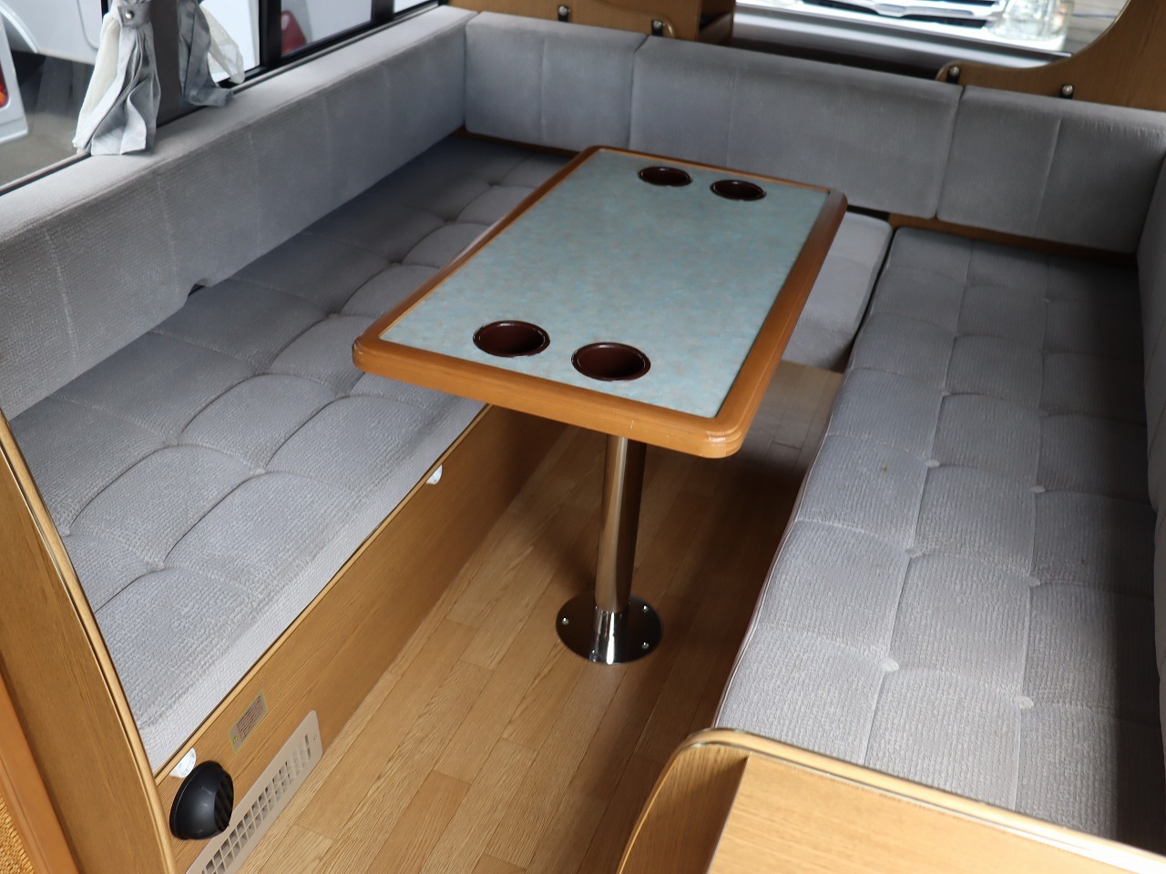 キャンピングカー バンコン ﾊｲｴｰｽ ﾚｸﾋﾞｨ ﾊｲｴｰｽﾌﾟﾗｽ FF