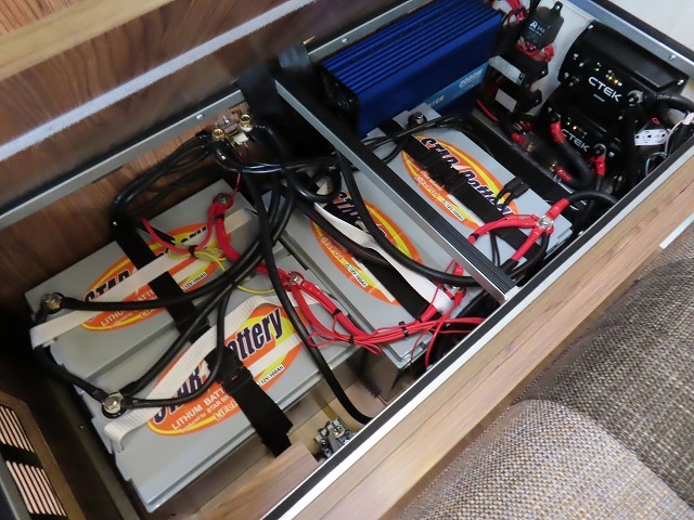 キャンピングカー キャブコン ｶﾑﾛｰﾄﾞ ﾄﾘｯﾌﾟⅡﾌﾟﾚﾐｱﾑﾒｶﾞ ｸｰﾙｽﾀｰ