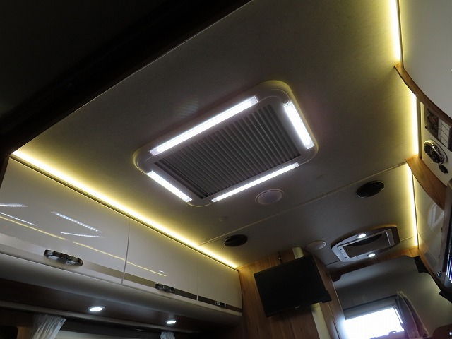 キャンピングカー キャブコン ｶﾑﾛｰﾄﾞ ﾄﾘｯﾌﾟⅡﾌﾟﾚﾐｱﾑﾒｶﾞ ｸｰﾙｽﾀｰ