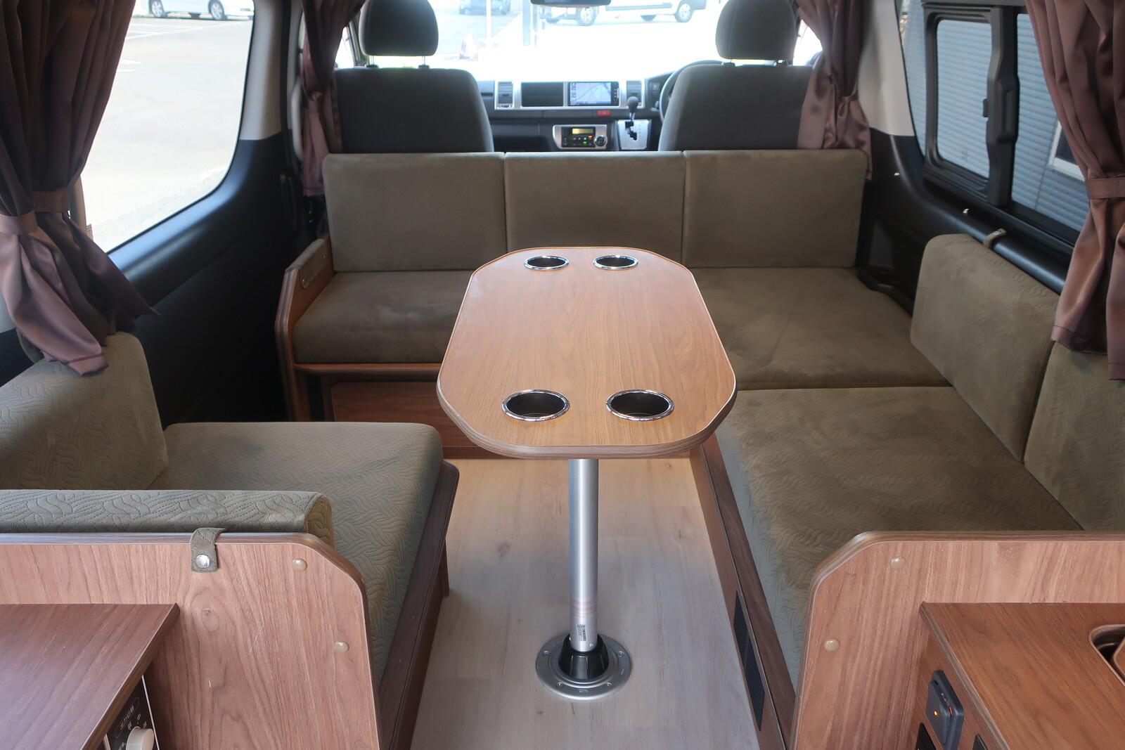 キャンピングカー バンコン ﾊｲｴｰｽ FOCS DS-Lｽﾀｲﾙ