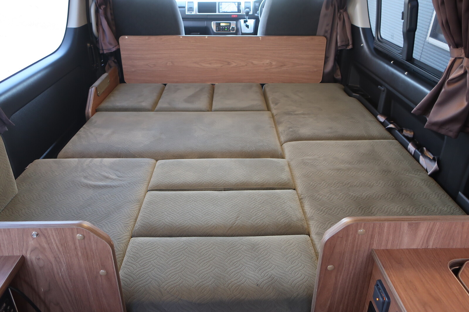 キャンピングカー バンコン ﾊｲｴｰｽ FOCS DS-Lｽﾀｲﾙ