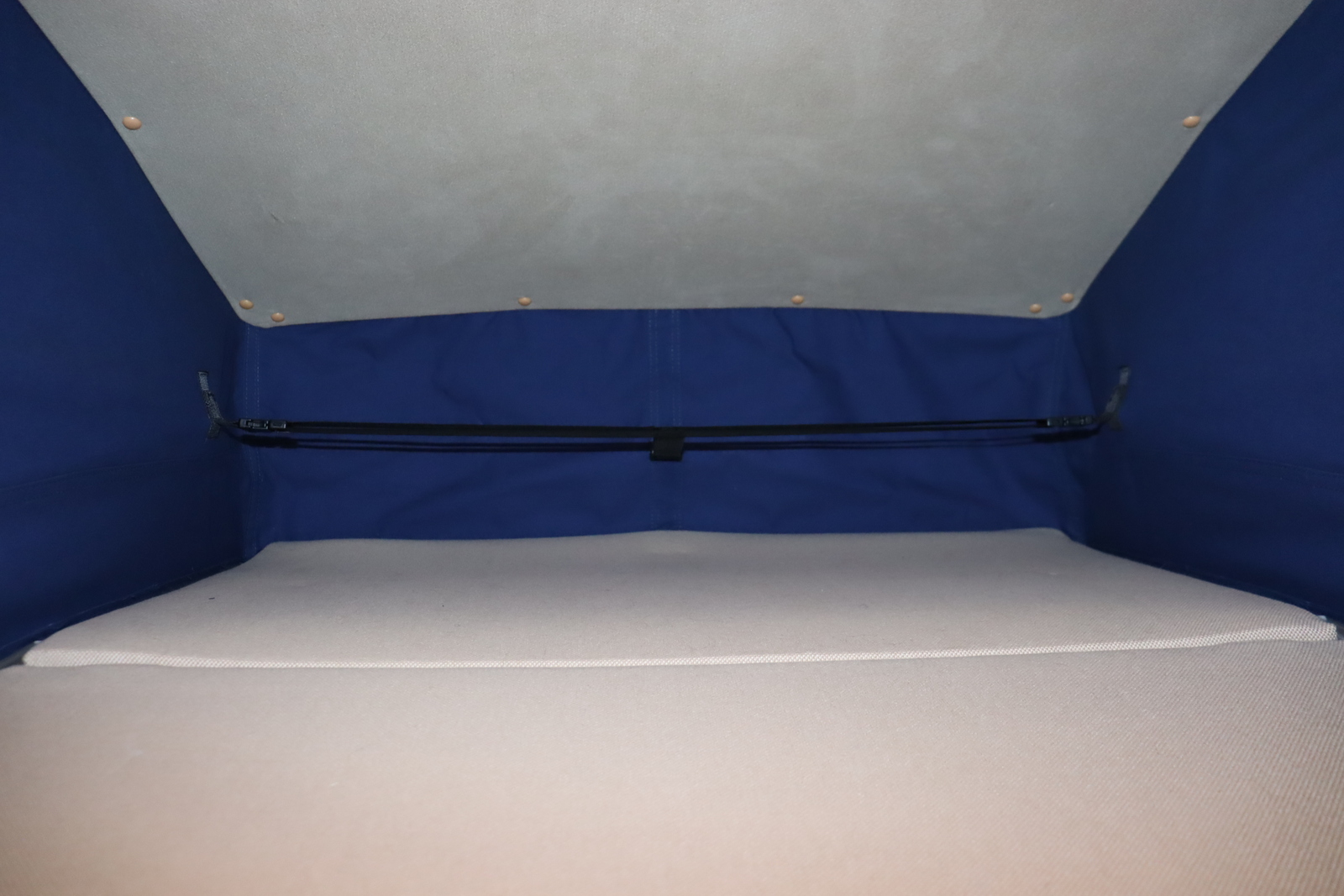 キャンピングカー バンコン ﾉｱHV　G ﾎﾜｲﾄﾊｳｽ ﾃﾞｲｽﾞ　FFﾋｰﾀｰ