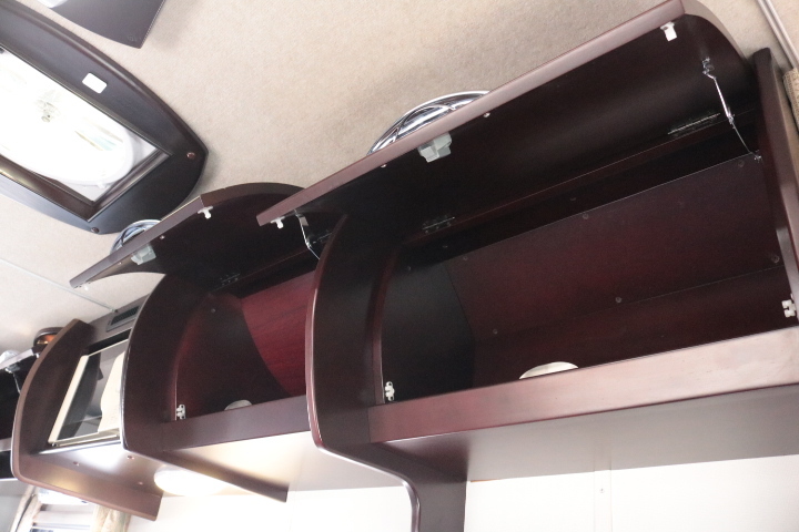 キャンピングカー キャブコン ｶﾑﾛｰﾄﾞ ﾅｯﾂRVｸﾚｿﾝX 家庭用ｴｱｺﾝ FF暖房