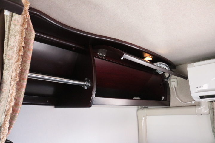 キャンピングカー キャブコン ｶﾑﾛｰﾄﾞ ﾅｯﾂRVｸﾚｿﾝX 家庭用ｴｱｺﾝ FF暖房