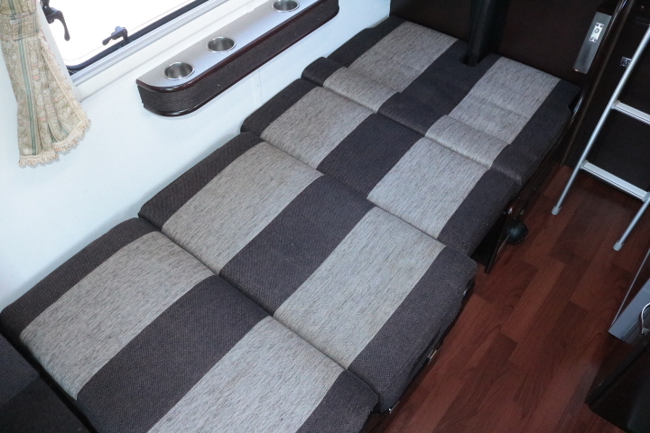 キャンピングカー キャブコン ｶﾑﾛｰﾄﾞ ﾅｯﾂRVｸﾚｿﾝX 家庭用ｴｱｺﾝ FF暖房