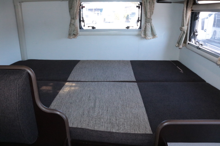 キャンピングカー キャブコン ｶﾑﾛｰﾄﾞ ﾅｯﾂRVｸﾚｿﾝX 家庭用ｴｱｺﾝ FF暖房