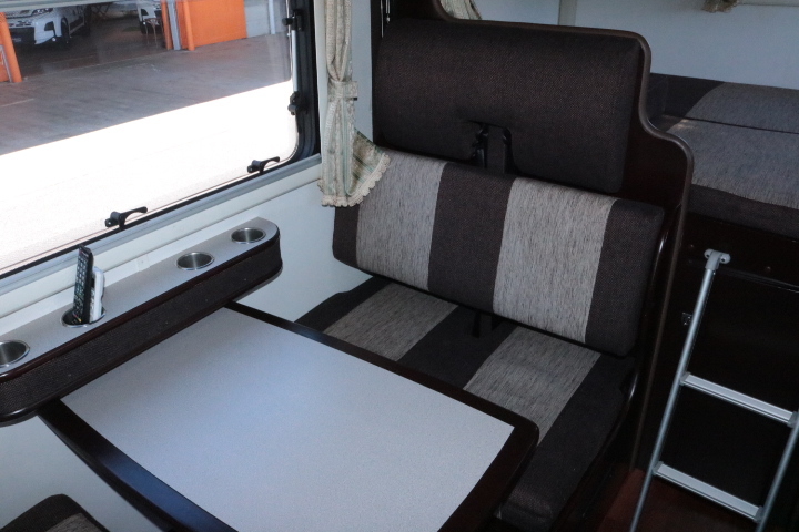 キャンピングカー キャブコン ｶﾑﾛｰﾄﾞ ﾅｯﾂRVｸﾚｿﾝX 家庭用ｴｱｺﾝ FF暖房