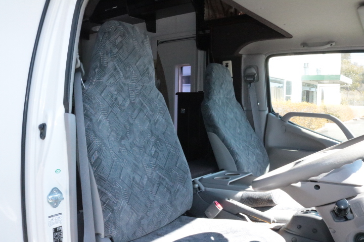 キャンピングカー キャブコン ｶﾑﾛｰﾄﾞ ﾅｯﾂRVｸﾚｿﾝX 家庭用ｴｱｺﾝ FF暖房