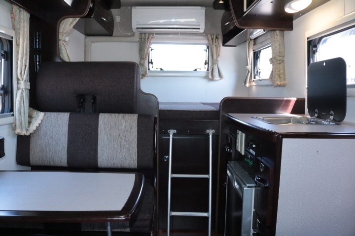 キャンピングカー キャブコン ｶﾑﾛｰﾄﾞ ﾅｯﾂRVｸﾚｿﾝX 家庭用ｴｱｺﾝ FF暖房