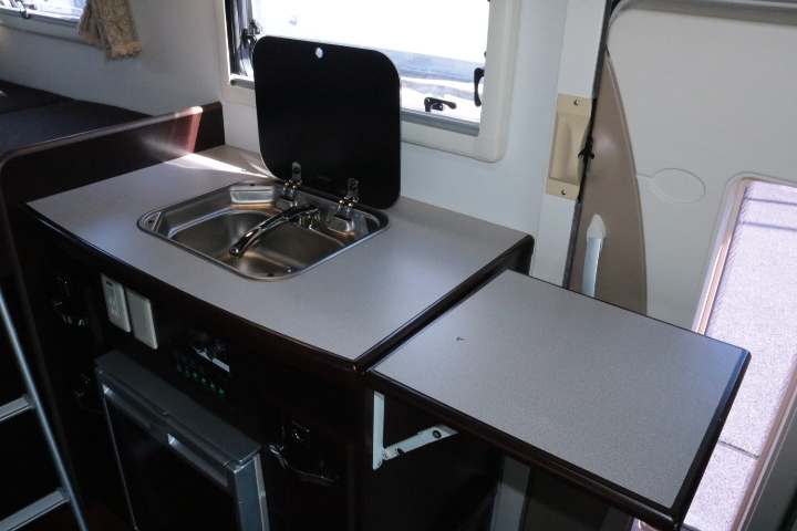 キャンピングカー キャブコン ｶﾑﾛｰﾄﾞ ﾅｯﾂRVｸﾚｿﾝX 家庭用ｴｱｺﾝ FF暖房