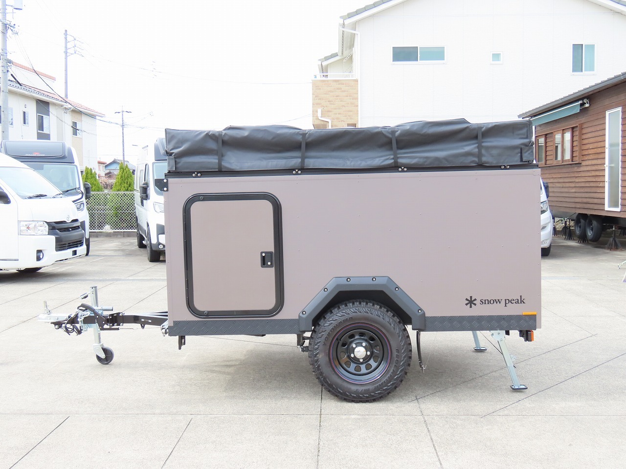 キャンピングカー トレーラー ｽﾉｰﾋﾟｰｸ ﾌｨｰﾙﾄﾞﾄﾚｰﾗｰ